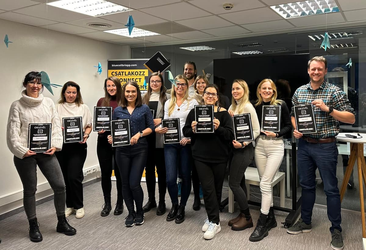 Oklevélátadó a Connect Academy csoportjában